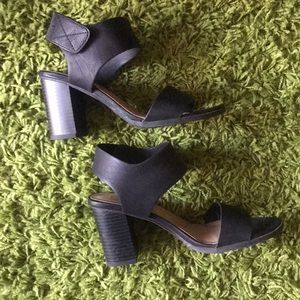 Chunky Strap Block Heel Sandals